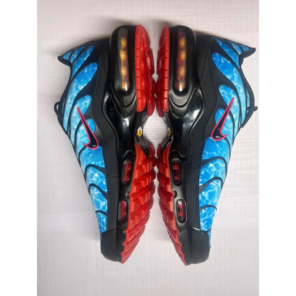 Nike details brand